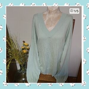 GAP Light Green V-Neck Women's Sweater Size Xl